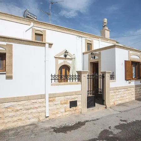 Socrates Traditional House Holiday home