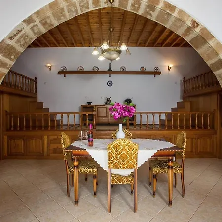 Socrates Traditional House Сasa de vacaciones Charaki