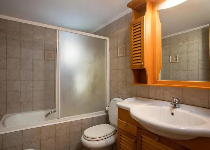 Socrates Traditional House بيت للعطل