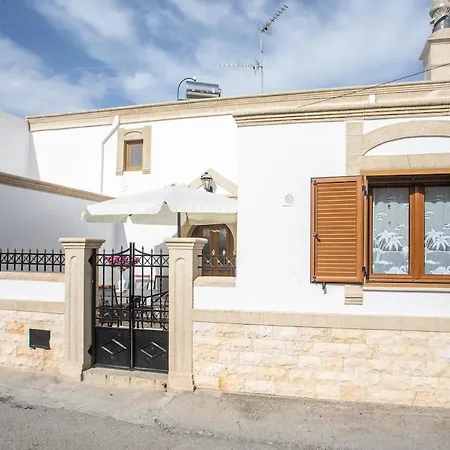 Nyaraló Socrates Traditional House