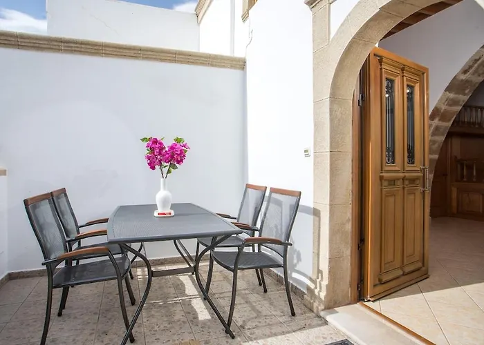 Socrates Traditional House